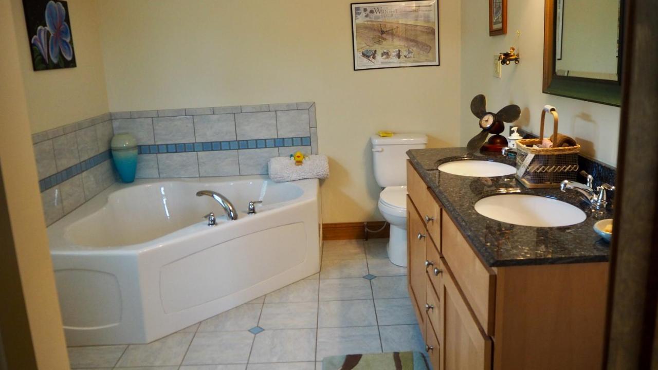 Bedford Landings Bed & Breakfast Moneta Exterior photo